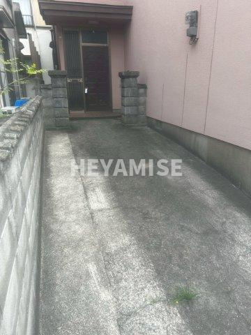 赤迫3丁目戸建の駐車場