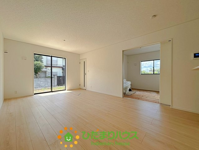 杉戸町杉戸第27　新築一戸建て　クレイドルガーデンの居間・リビング