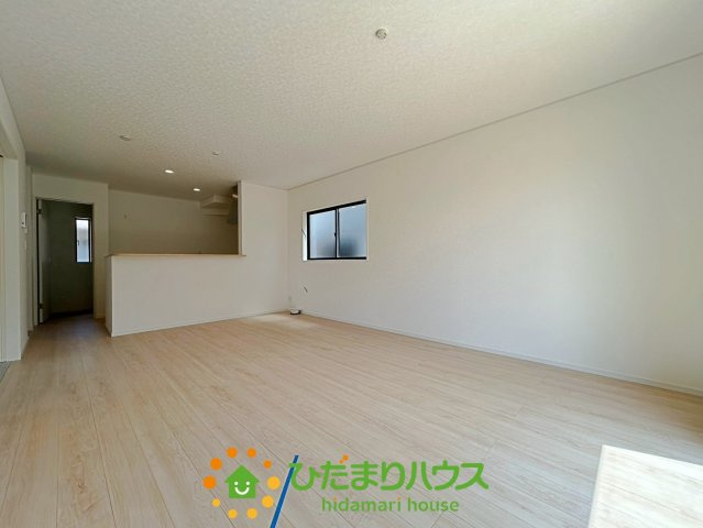 杉戸町杉戸第27　新築一戸建て　クレイドルガーデンの居間・リビング