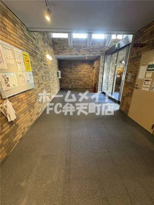 【ロビー】 | ファミール弁天町パークサイド | エレベーターがあります