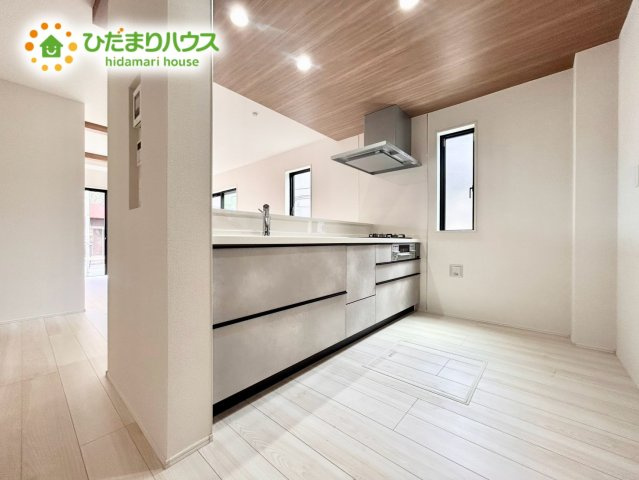 上尾市平方3期　新築戸建　グラファーレ03のキッチン