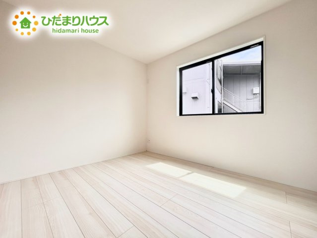 上尾市平方3期　新築戸建　グラファーレ03の子供部屋|2階洋室：5.25帖