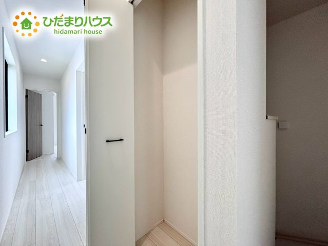 上尾市平方3期　新築戸建　グラファーレ03の収納|2階廊下収納