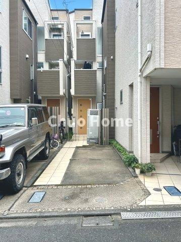 荒川区東日暮里3丁目中古住宅の外観|現況写真