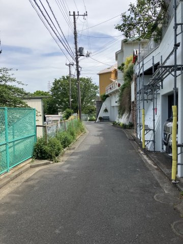 戸建 横浜市港北区仲手原２丁目の前面道路含む現地写真
