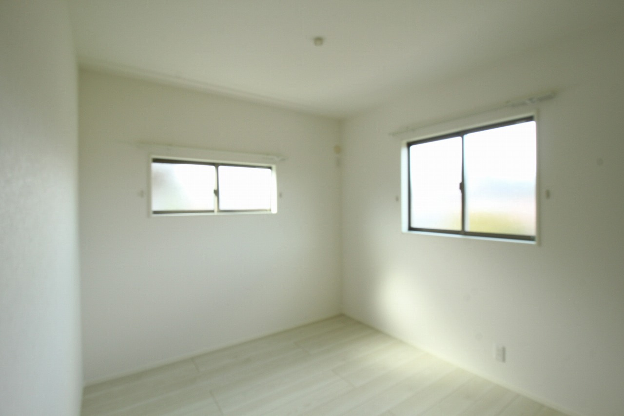 高知市瀬戸東町3丁目　新築戸建　②　【全2区画】の洋室|2Ｆ　北西の部屋　5.1帖+CL