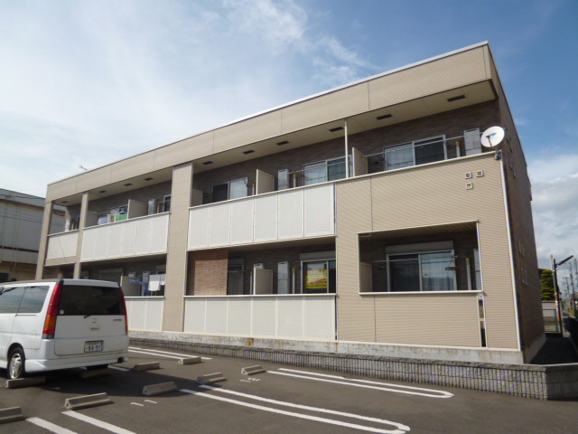 アルドーレの駐車場