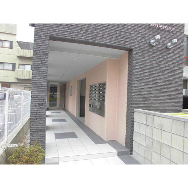 Branche桜山　名古屋市賃貸　仲介手数料無料のエントランス