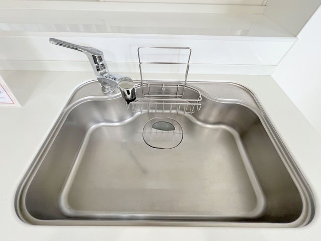 昭島市緑町３丁目　中古戸建の浴室|シンク
