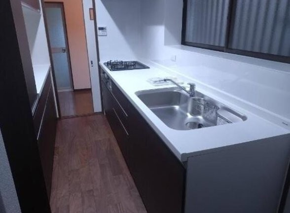 東中振1丁目　中古一戸建てのキッチン|システムキッチン
■物件内覧・資金計画相談・住宅ローン相談、リフォーム相談、お問合せ受付中■
※当日・翌日のご内覧、ご相談はお電話でのお問合せがスムーズです！