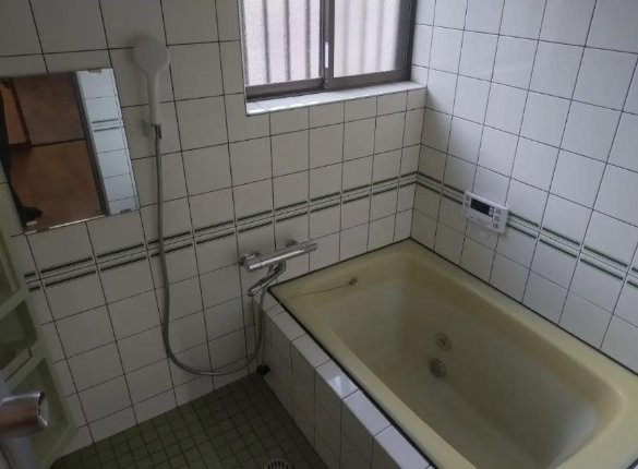 東中振1丁目　中古一戸建ての浴室|ユニットバス
■物件内覧・資金計画相談・住宅ローン相談、リフォーム相談、お問合せ受付中■
※当日・翌日のご内覧、ご相談はお電話でのお問合せがスムーズです！