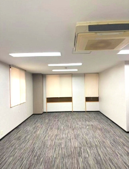 東本町センタービルの内装