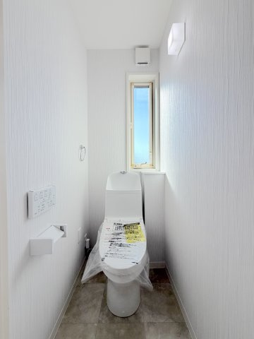 三苫2丁目戸建てのトイレ