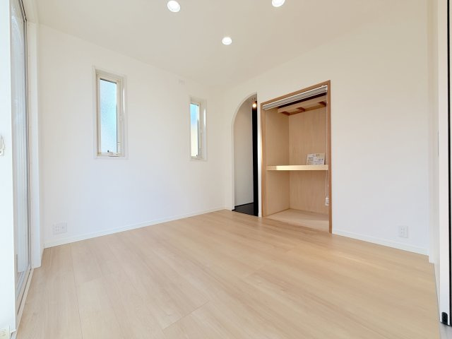 三苫2丁目戸建ての洋室