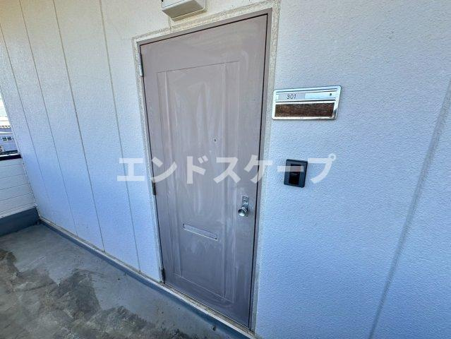 今井マンションの玄関|高崎、前橋のお部屋探しはエンドスケープまで！お客様の理想お聞かせ下さい♪