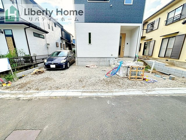 つくばみらい市伊奈東第12　新築戸建の駐車場