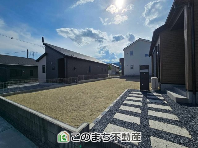 リナージュ那須塩原市関谷23-1期の庭|大きなお庭でご家族や友人を招いてＢＢＱもできますね！お子様の水遊びにもぴったりです☆