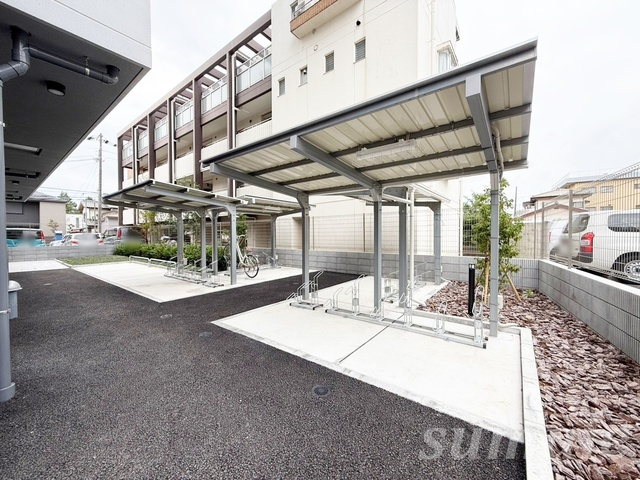 ドゥーエ大宮Ⅱのその他共用部分|屋根付き駐輪場☆