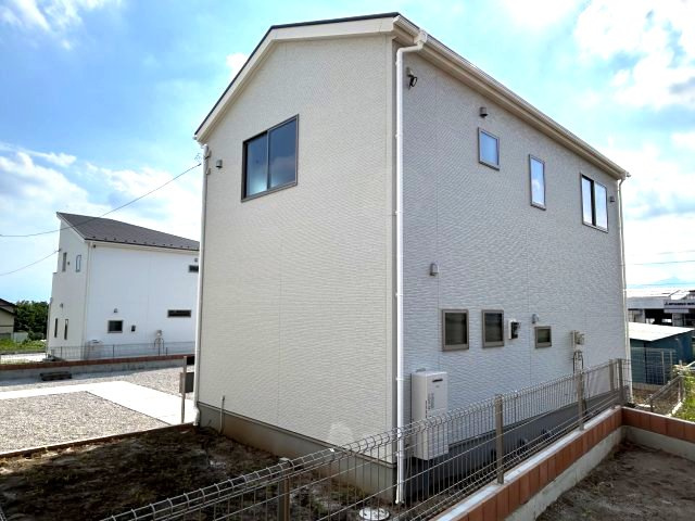 リーブルガーデンS第12富士見町時沢　2号棟の外観