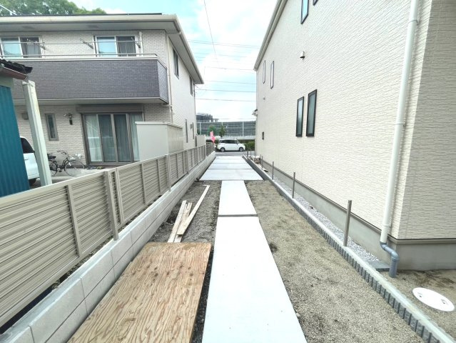 昭島市昭和町４丁目　全２棟　B号棟の駐車場