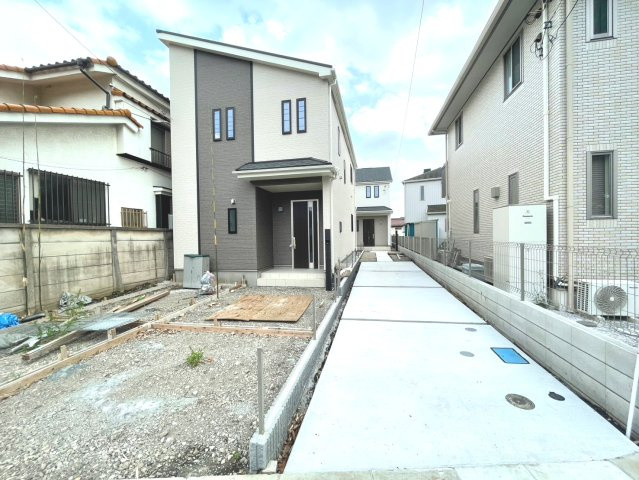 昭島市昭和町４丁目　全２棟　B号棟の駐車場