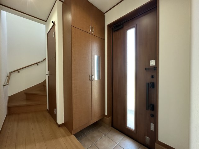 神戸市西区玉津町今津戸建の玄関