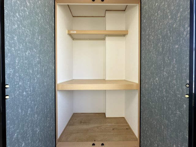 神戸市西区玉津町今津戸建の収納