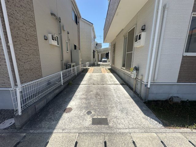 神戸市西区玉津町今津戸建の駐車場