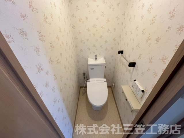 寝屋川市中神田町の賃貸マンションのトイレ