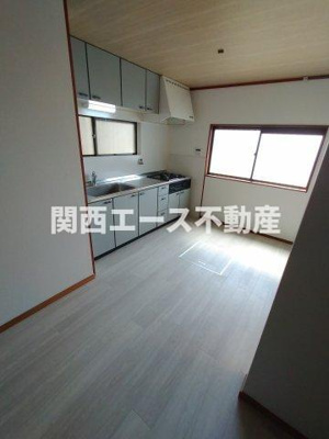  | 日下町７丁目貸家