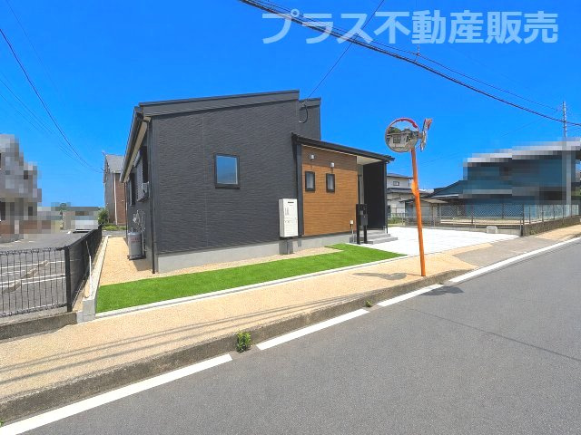 【外観】 | 糟屋郡粕屋町甲仲原1丁目・平屋　1号棟（全1棟）【仲介手数料無料・0円】 | 現地写真。プラス不動産販売なら、現場の全ての棟をまとめてご見学頂けます。