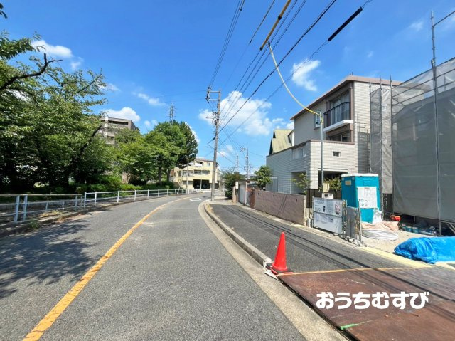 名古屋市名東区神里290②(全2棟)の前面道路含む現地写真