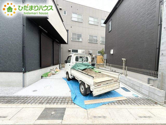 上尾市平方3期　新築戸建　グラファーレ02の駐車場