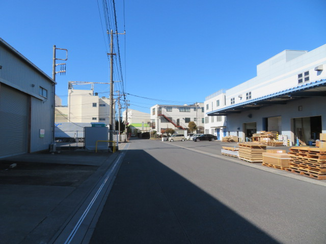 草加市青柳２丁目の倉庫