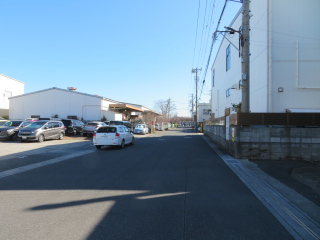 草加市青柳２丁目の倉庫