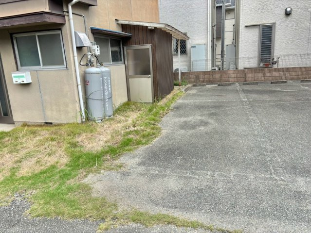 メゾン吉田の駐車場