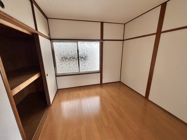 メゾン吉田の洋室