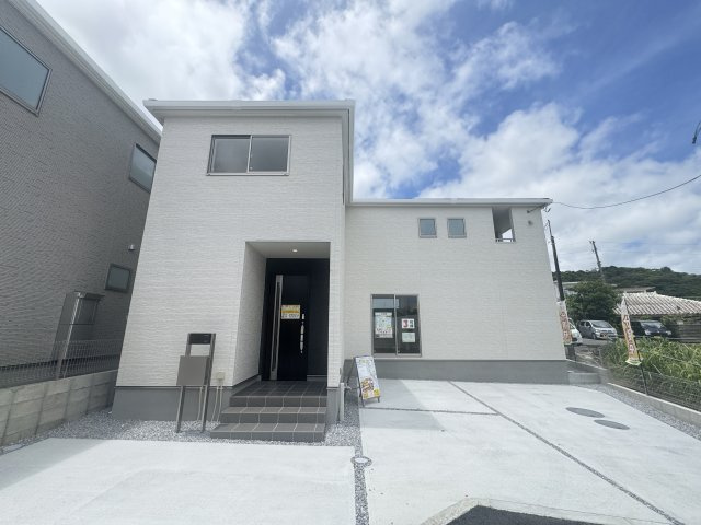 南城市大里高平（全3棟）3号棟の外観|3号棟　駐車3台可♪