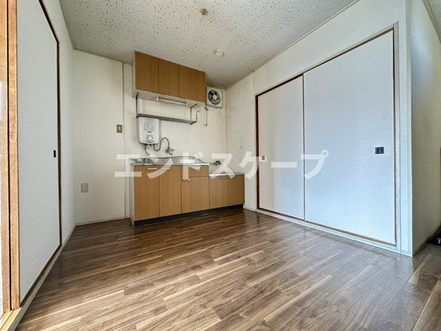ユーカリハイツＣ棟の居間・リビング|高崎、前橋のお部屋探しはエンドスケープまで！お客様の理想お聞かせ下さい♪