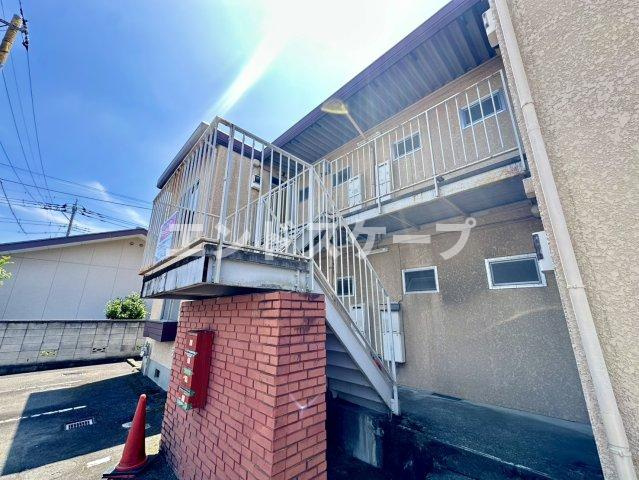 ユーカリハイツＣ棟のエントランス|高崎、前橋のお部屋探しはエンドスケープまで！お客様の理想お聞かせ下さい♪