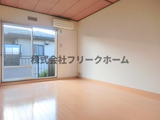 三鷹市牟礼５丁目のアパートの寝室