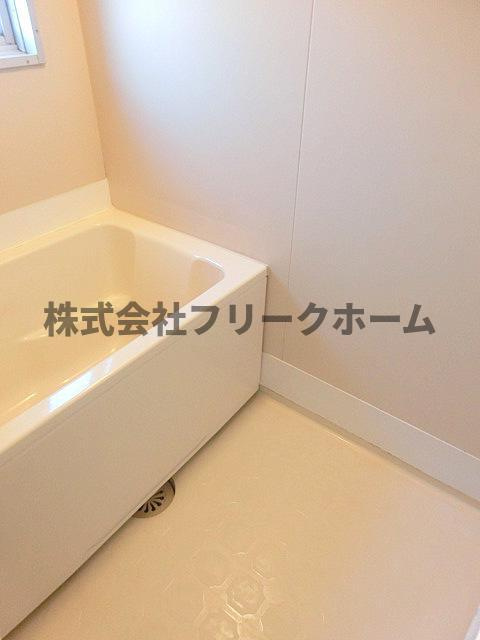 三鷹市牟礼５丁目のアパートの浴室