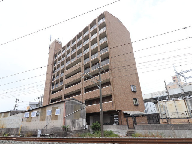 インプレザ竹下駅前IIの外観