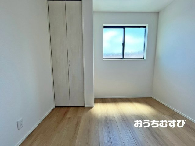 名古屋市名東区神里290②(全2棟)の洋室