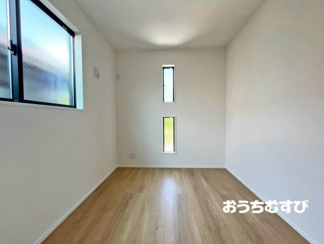 名古屋市名東区神里290②(全2棟)の洋室