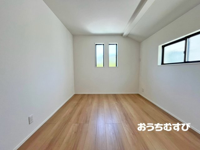 名古屋市名東区神里290②(全2棟)の洋室