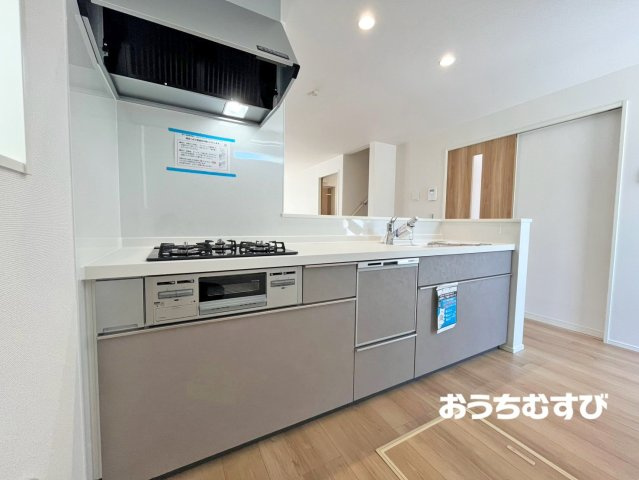 名古屋市名東区神里290②(全2棟)のキッチン