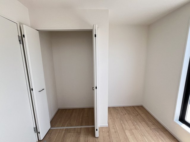 【収納】 | 福岡市西区小戸3丁目7期　1号棟（全3棟）【仲介手数料無料・0円】 | 施工例。施工例は完成時と異なる場合があります。