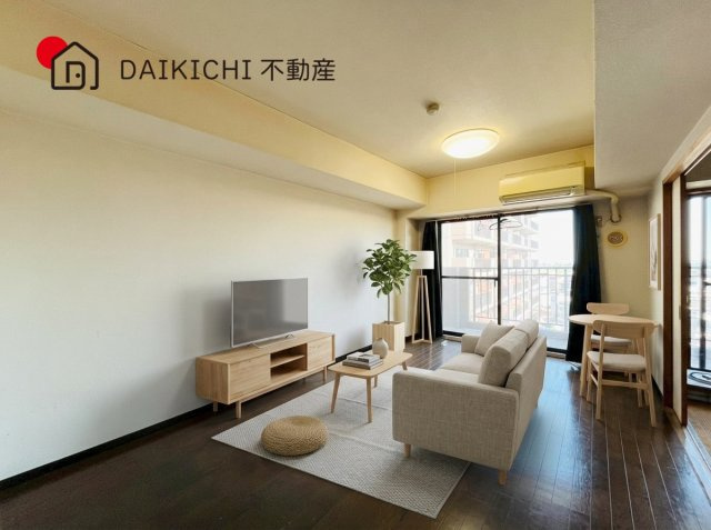 【居間・リビング】 | ライオンズガーデン花崎 F棟 | ※CGで加工しています。※家具付き販売ではございません。