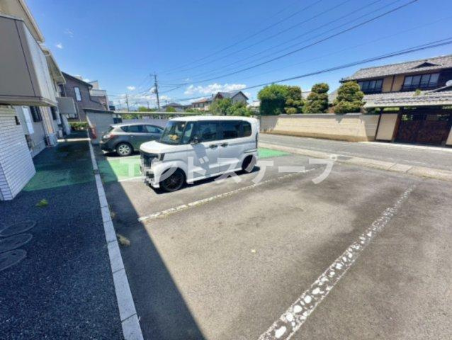 アサンテＡの駐車場|高崎、前橋のお部屋探しはエンドスケープまで！お客様の理想お聞かせ下さい♪